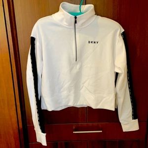 DKNY Woman’s White sweatshirt